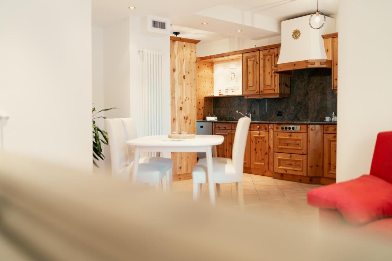 Residence Antico Torchio Дервіо Екстер'єр фото